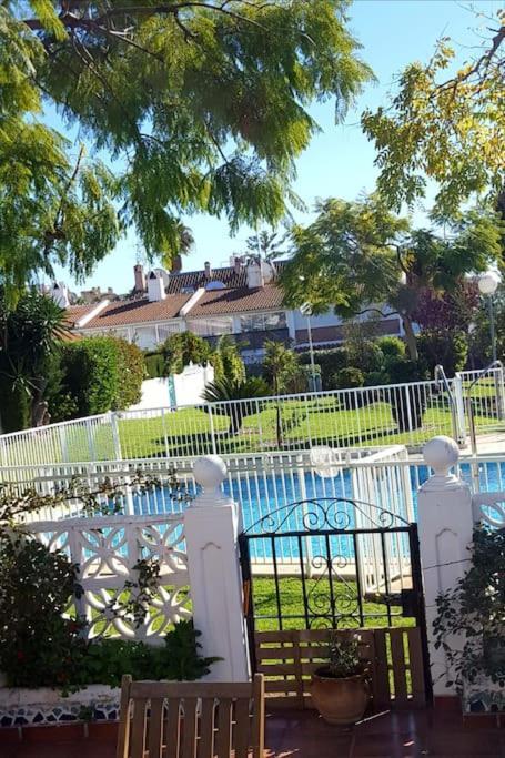 House W Shared Pool, Perfect For Small Families 푸엔히롤라 외부 사진